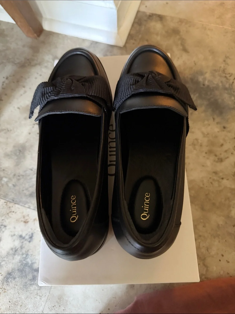 Quince Italian leather Black Bow-Accent Leather Loafers size 9